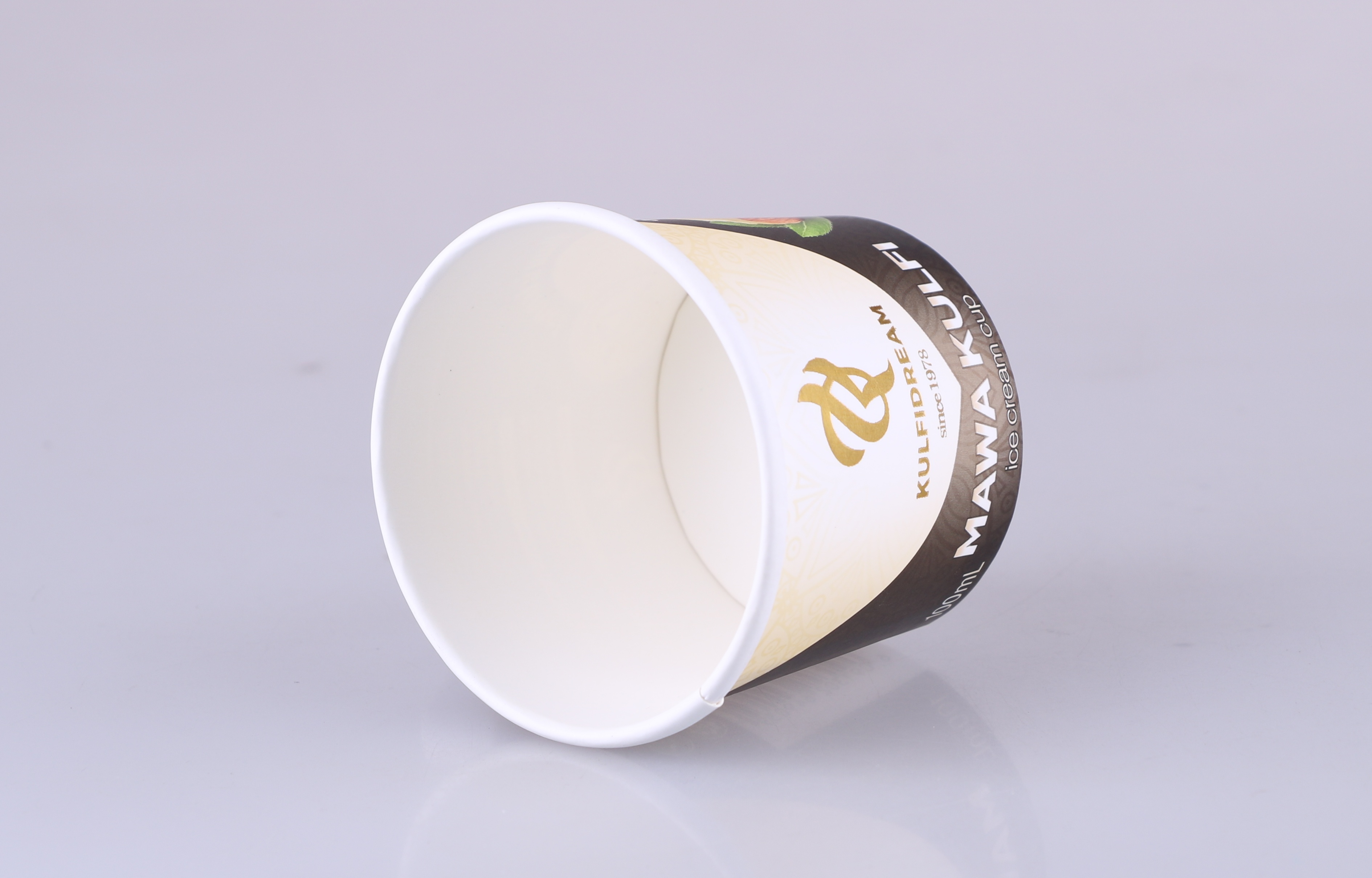 4oz ice cream cup--detail 1