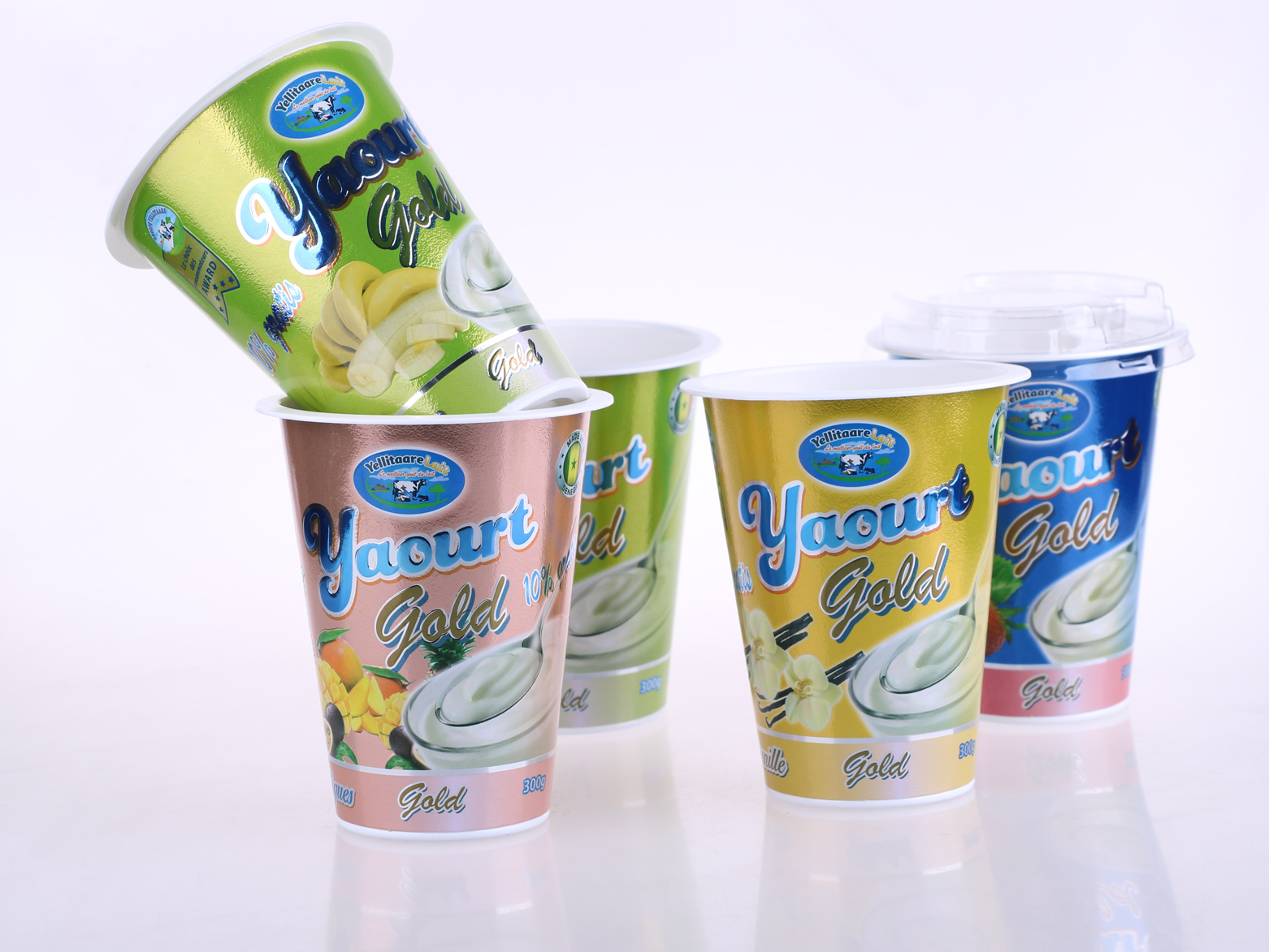 Pappers-Plast-Mugg-med-Plast-lock-för-Yogurt-Real-shot3_03
